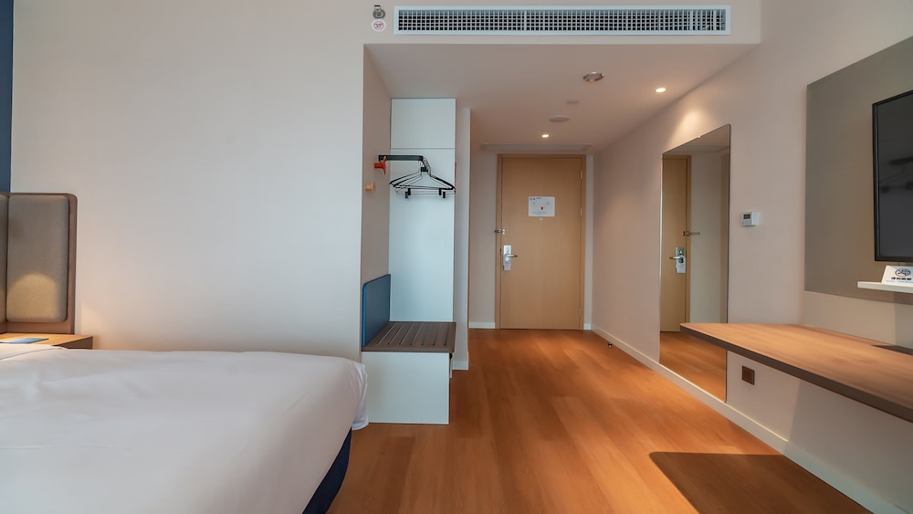 Holiday Inn Express Nanjing Jiangbei Yushan 17/49