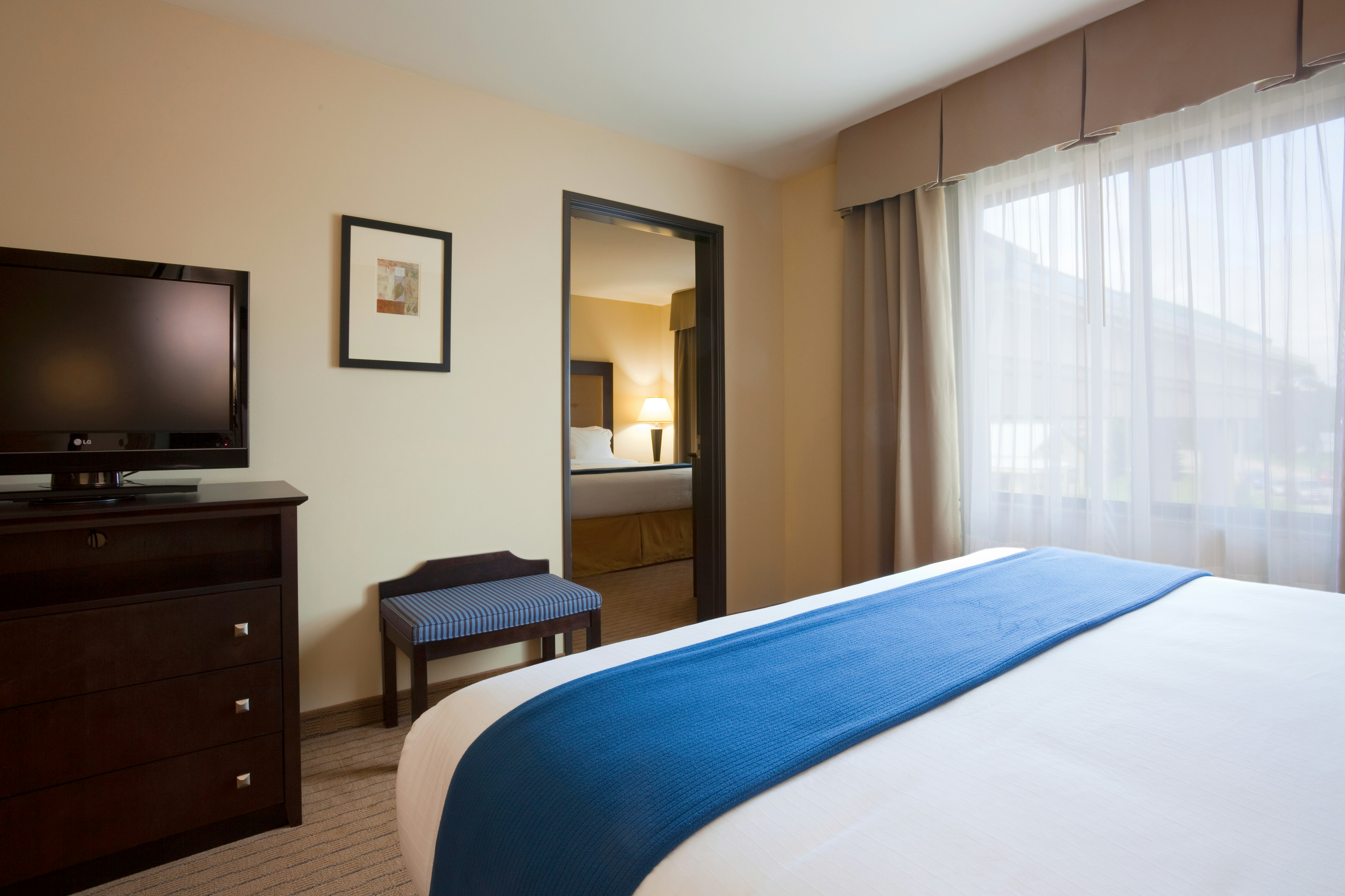Holiday Inn Express Hotel And Suites Madison Verona 18/58