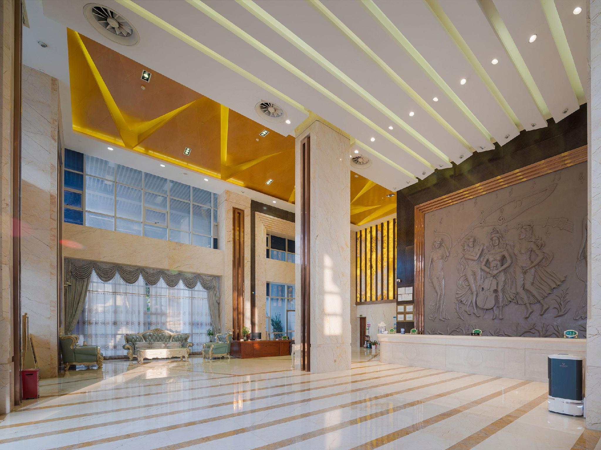 Vienna International Hotel (Dongcheng Building, Lanzhu East Road, Pingshan, Shenzhen) 13/47
