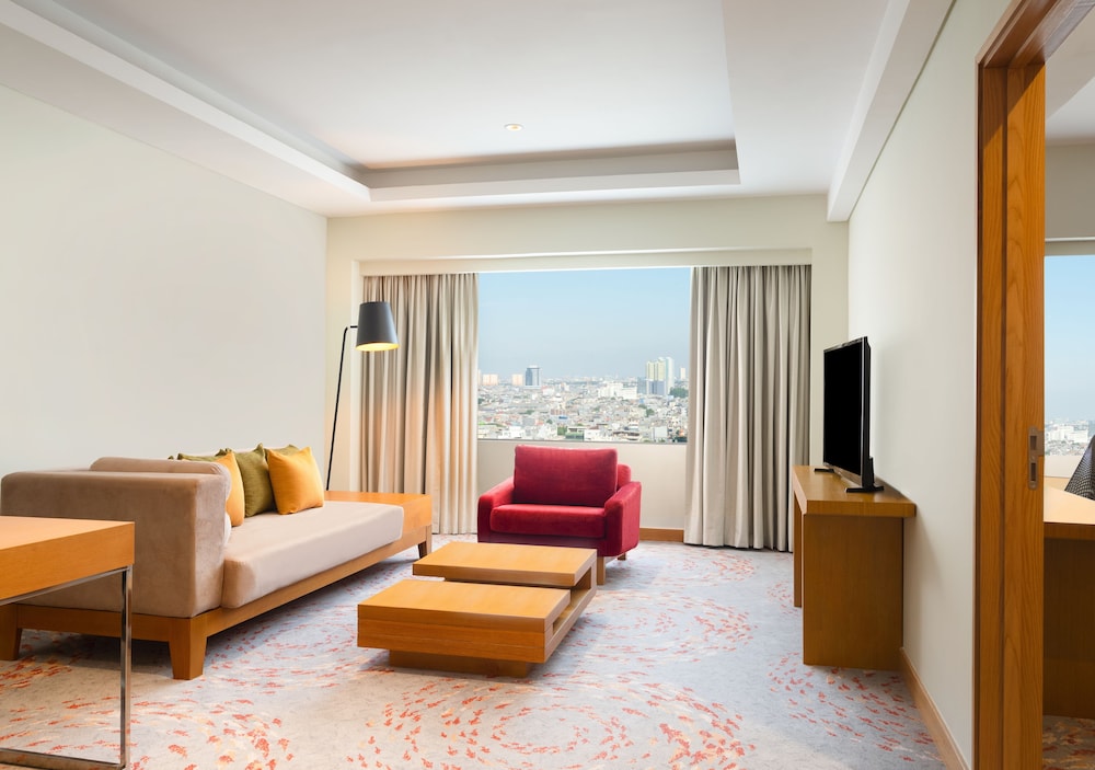 Holiday Inn Hotel Suites Jakarta Gajah Mada 54/77