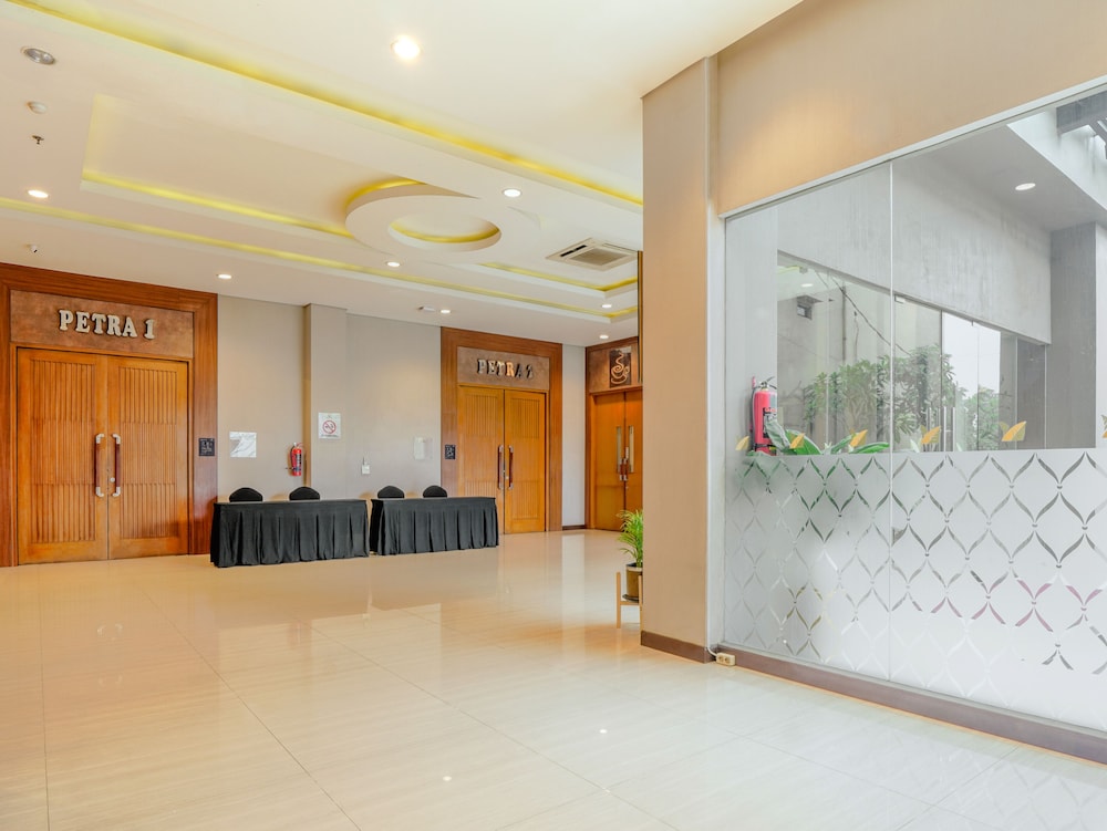 Noormans Hotel Semarang 16/69