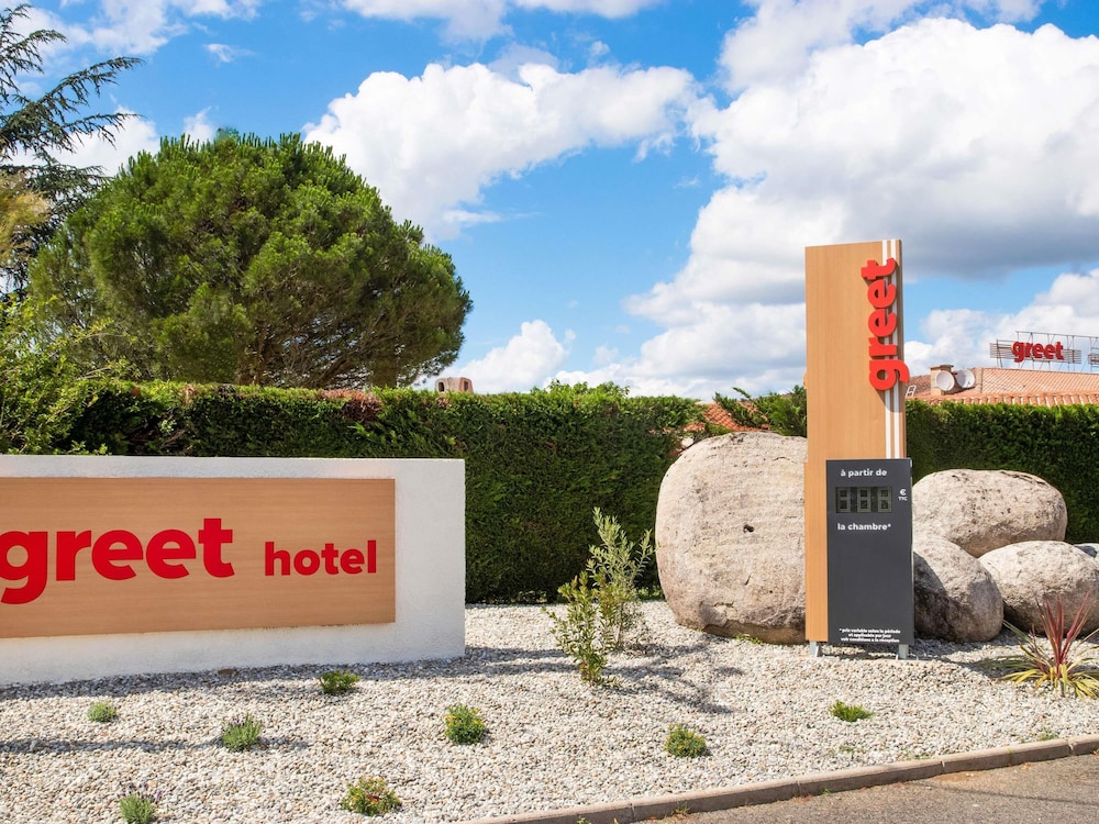 Greet Hotel Castres Saix 68/71