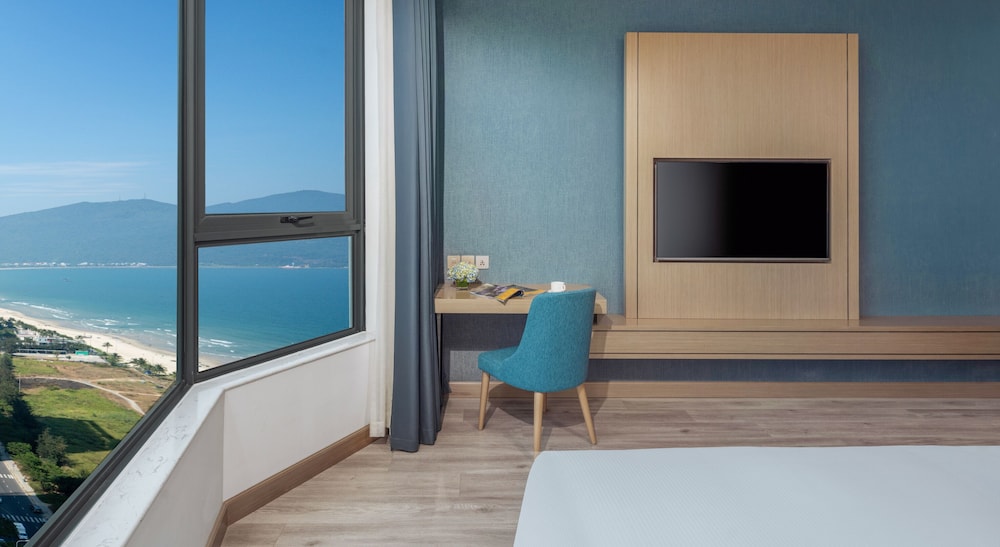 Awaken Danang Hotel 37/48
