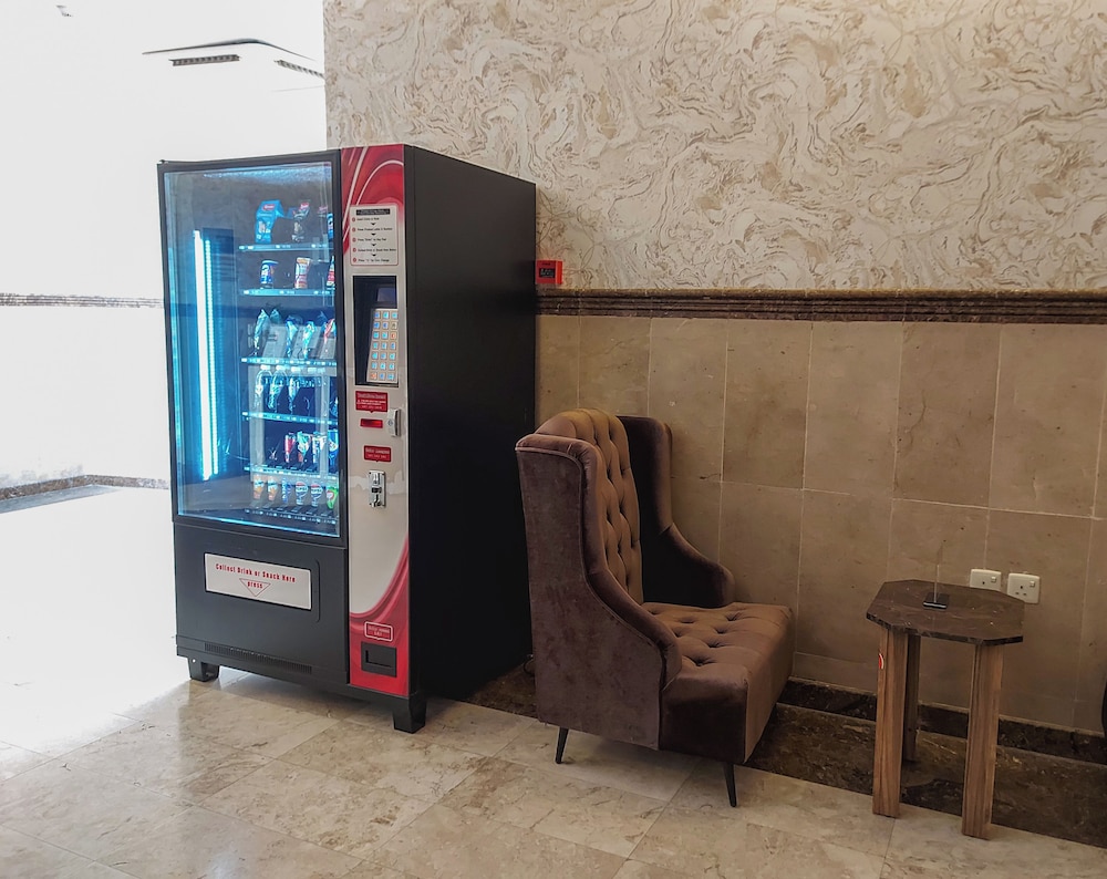 ايوان الاندلسية(Iwan AlAndalusia hotel suites Alrehab) 23/30