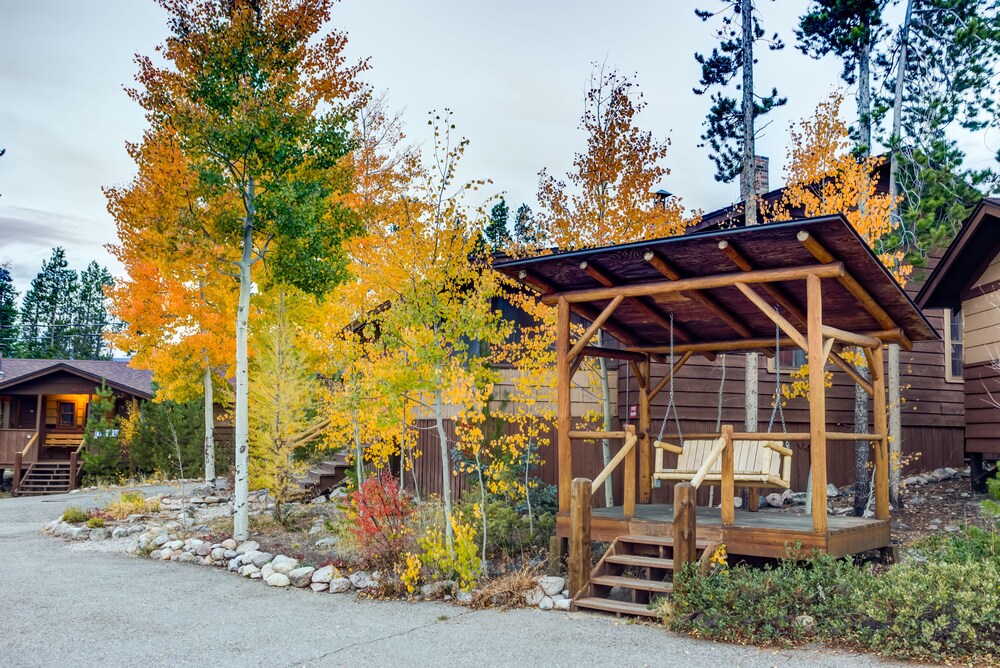 Grand Lake Lodge 41/50
