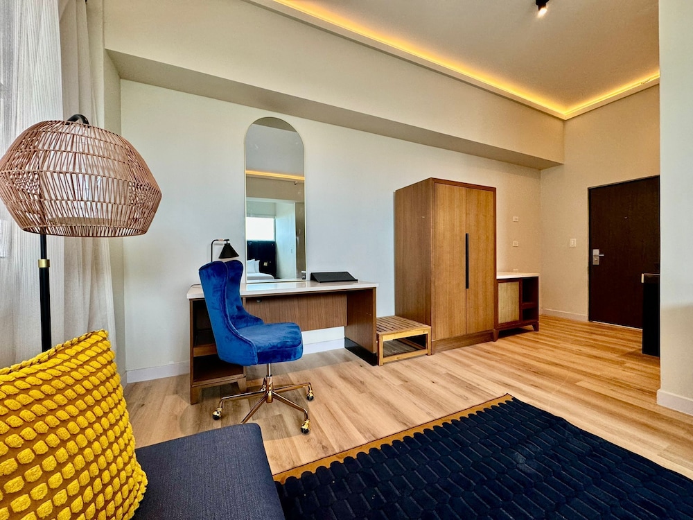 MetroArt Hotel 6/47