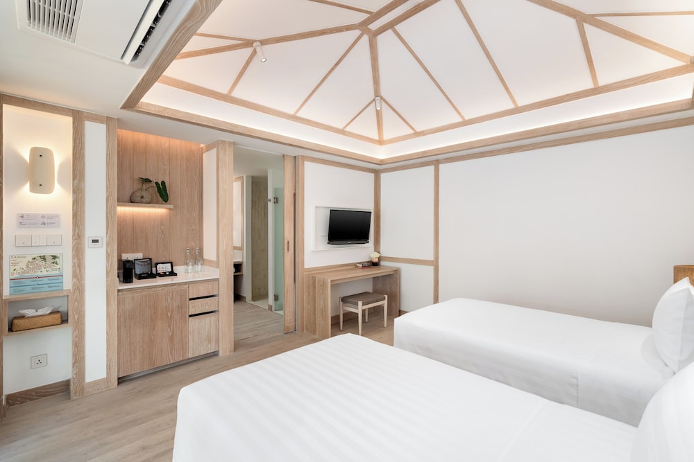 GARDEN, DELUXE, TWIN BEDS
