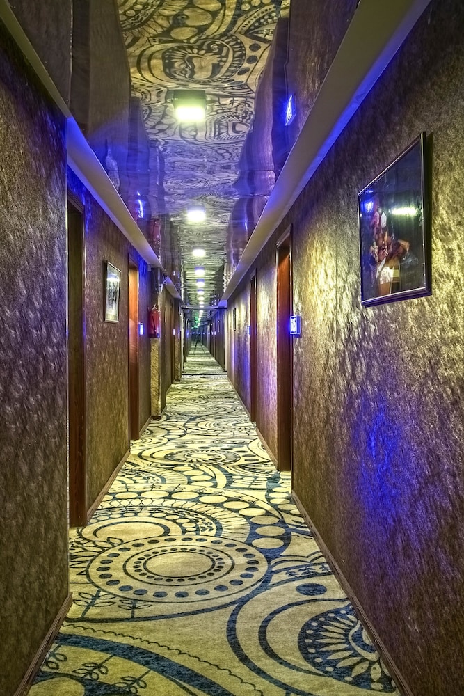 Hotel Noorjahan Grand 42/46