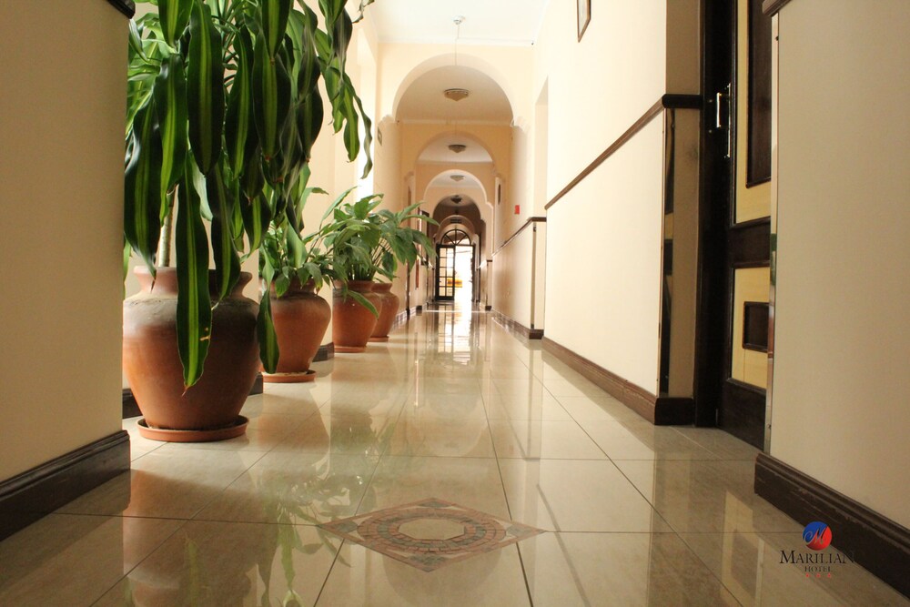 Marilian Hotel 5/44