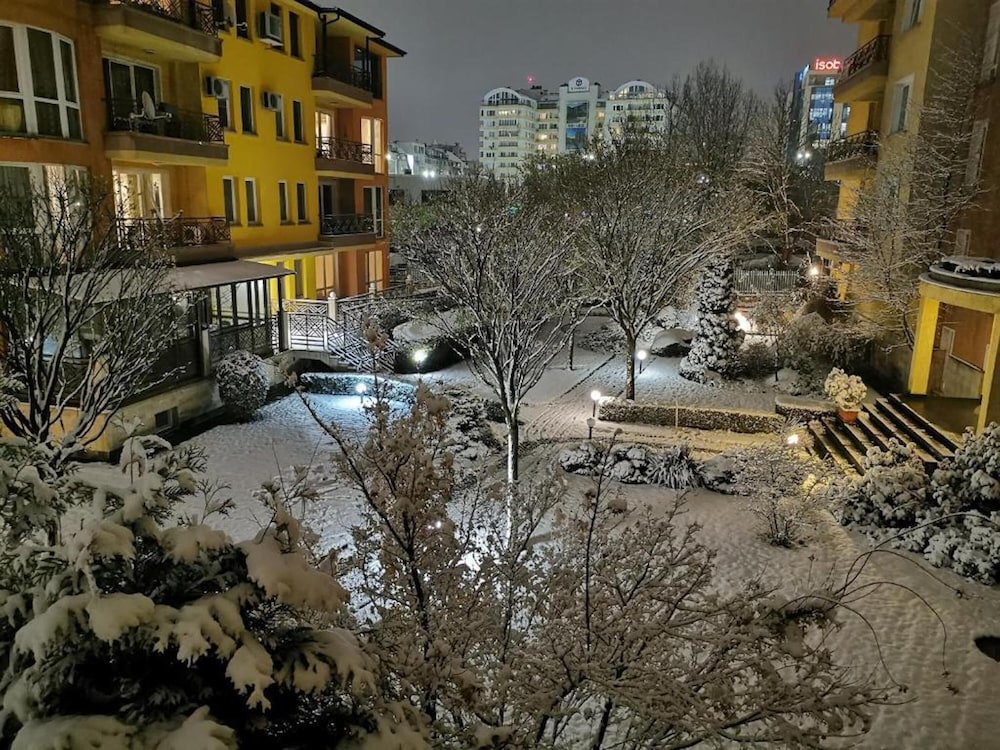 Aparthouse Borovo 25/30