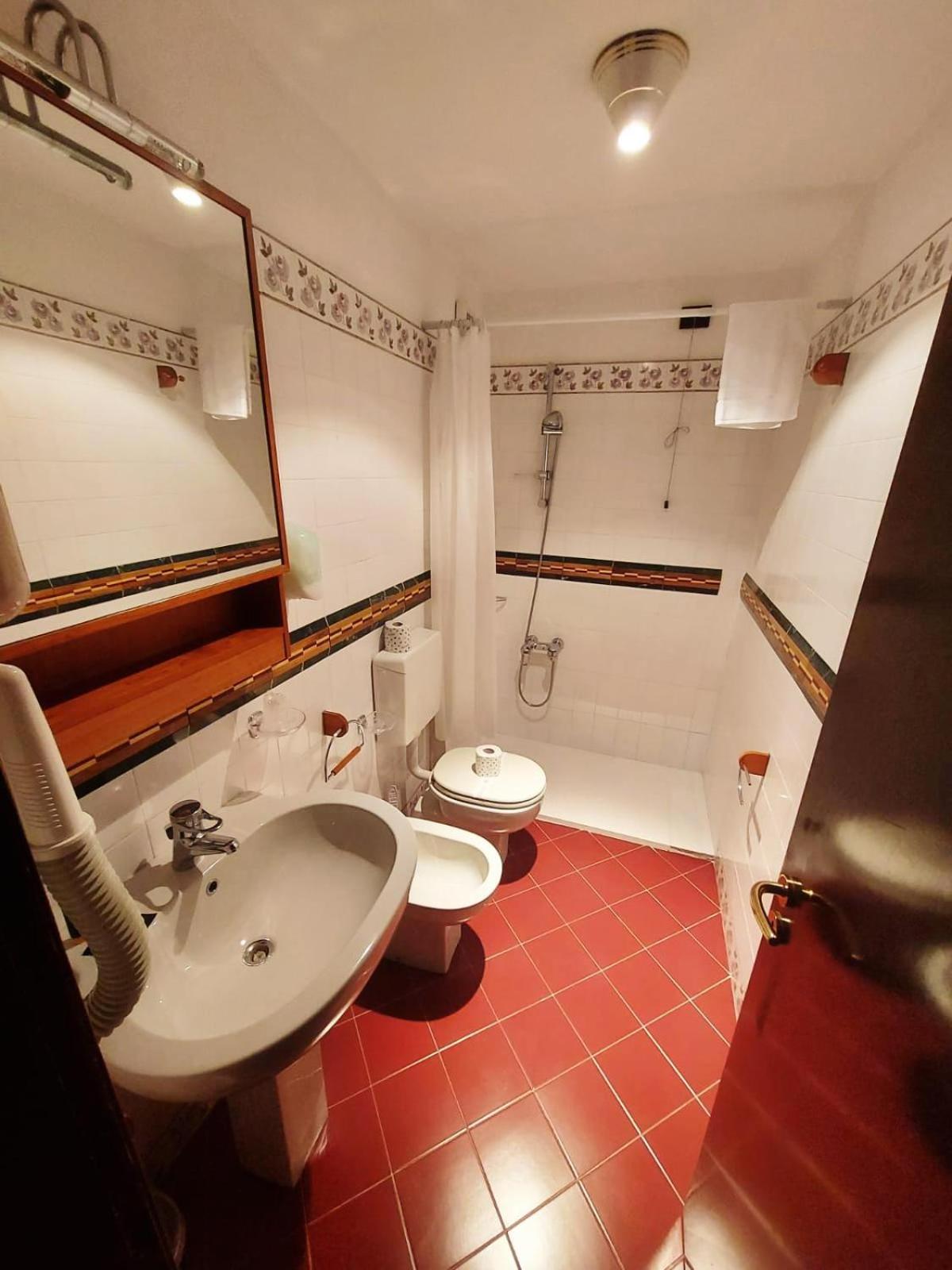 Ski Hotel Italia 54/54