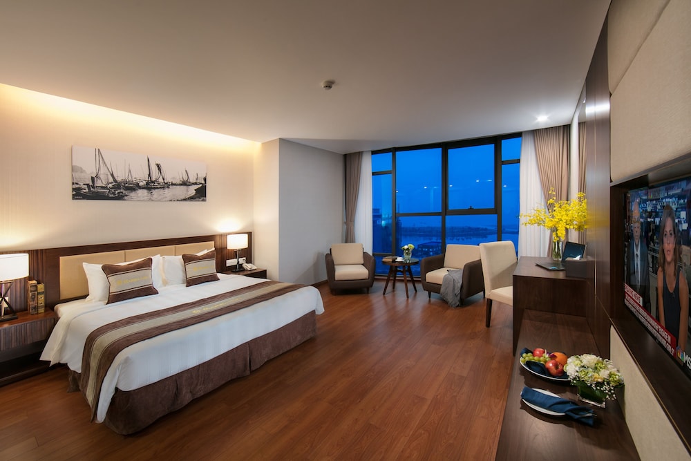 Ha Long Marina Hotel 5/32