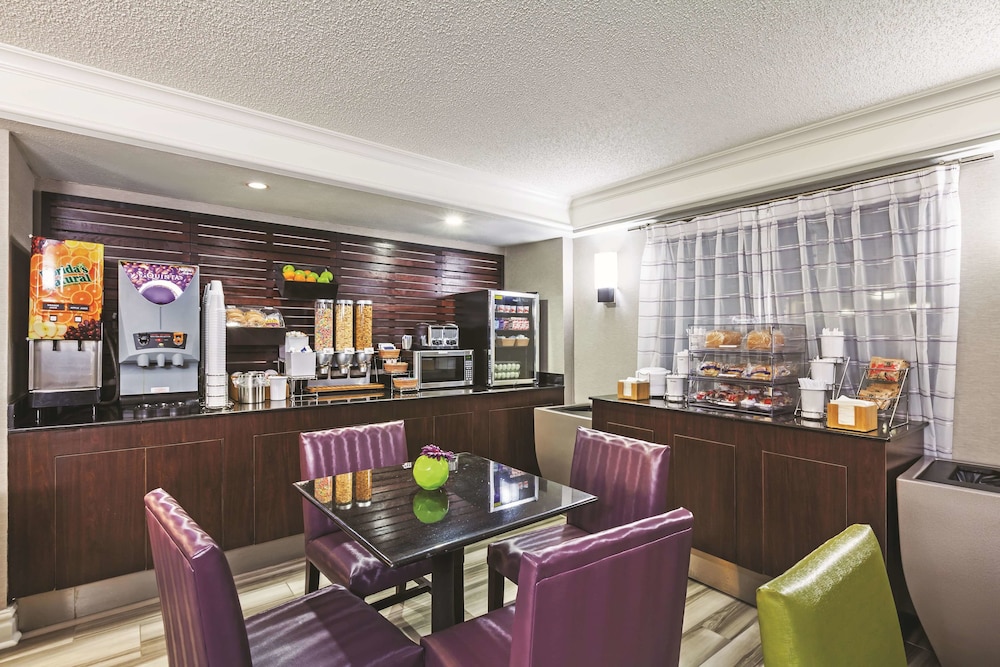 La Quinta Inn by Wyndham Midland 26/35