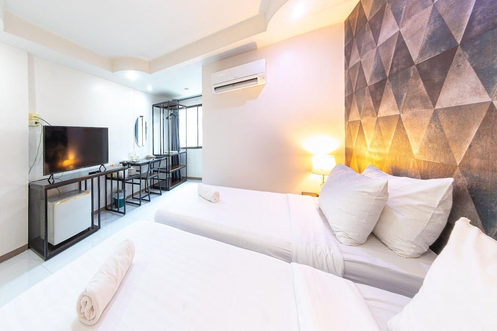 Bed By Tha-Pra Hotel And Apartment 15/36