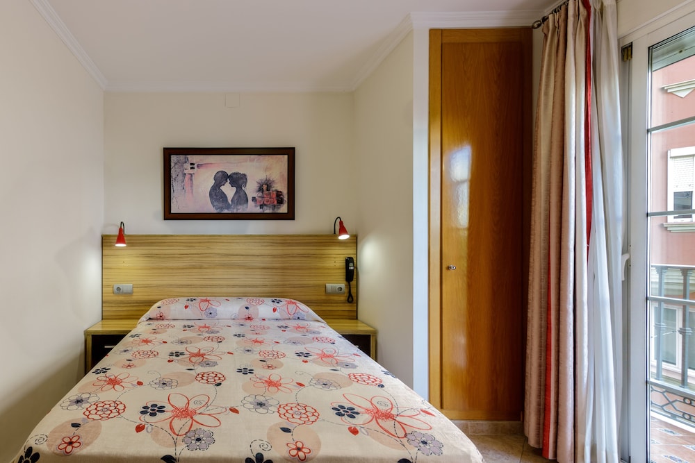 Hotel Trebol 11/29