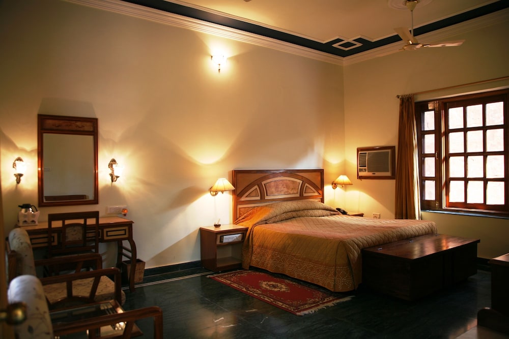 Hotel Ranthambore Regency 8/50