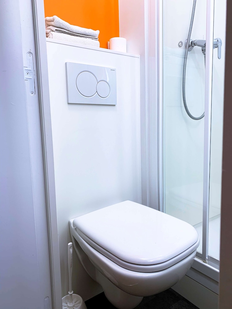 Premiere Classe Troyes Sud - Parc St Thibault 48/50