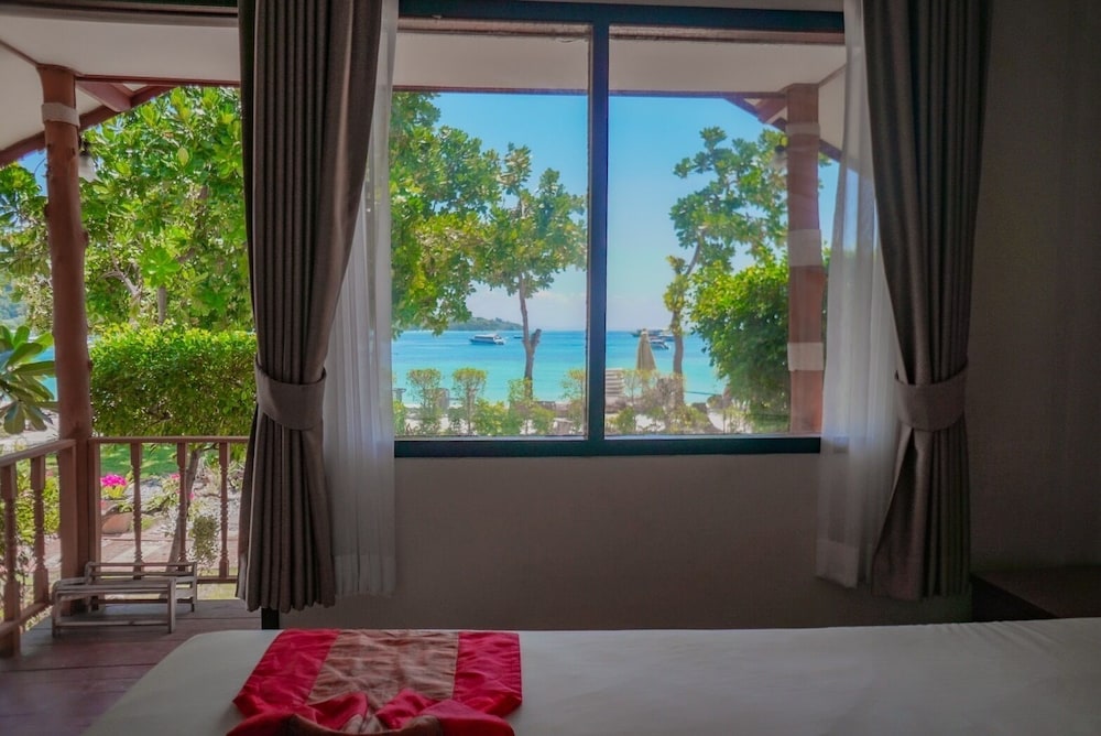 Phi Phi Nice Beach Resort 23/50