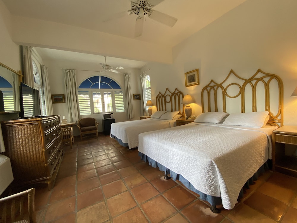 At Wind Chimes Boutique Hotel 35/77