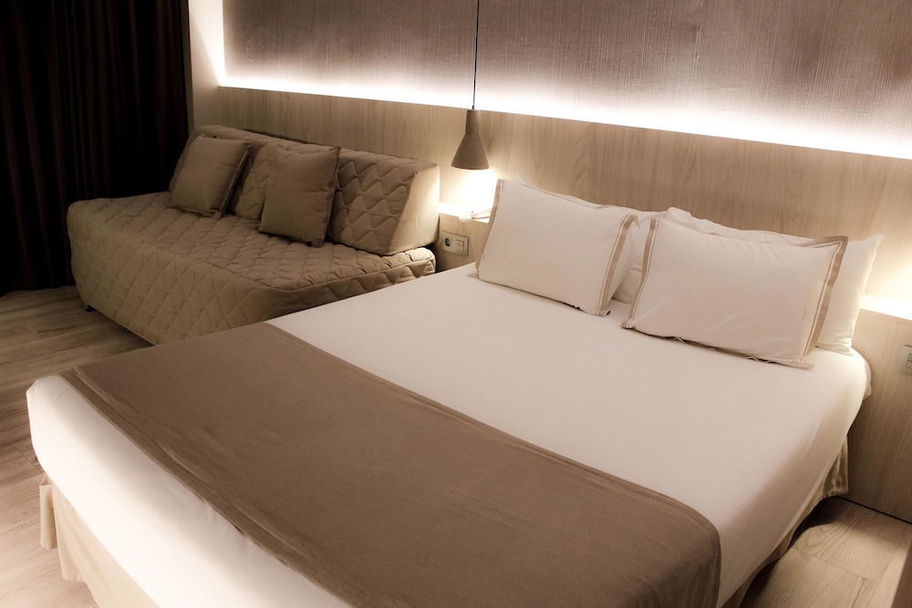 Hotel Bernat II 20/45