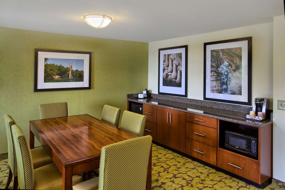 Hilton Garden Inn Durham/University Medical Center 41/42