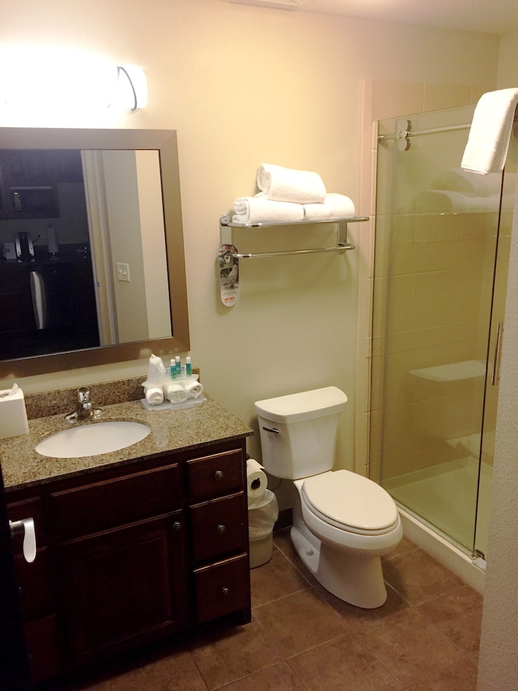 Holiday Inn Express And Suites Sioux Falls Sw 14/61