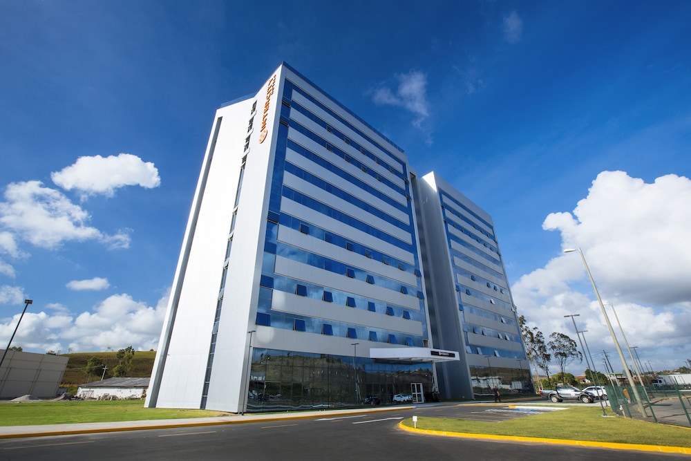 Hotel Intercity Suape Costa Dourada in CABO DE SANTO AGOSTINHO