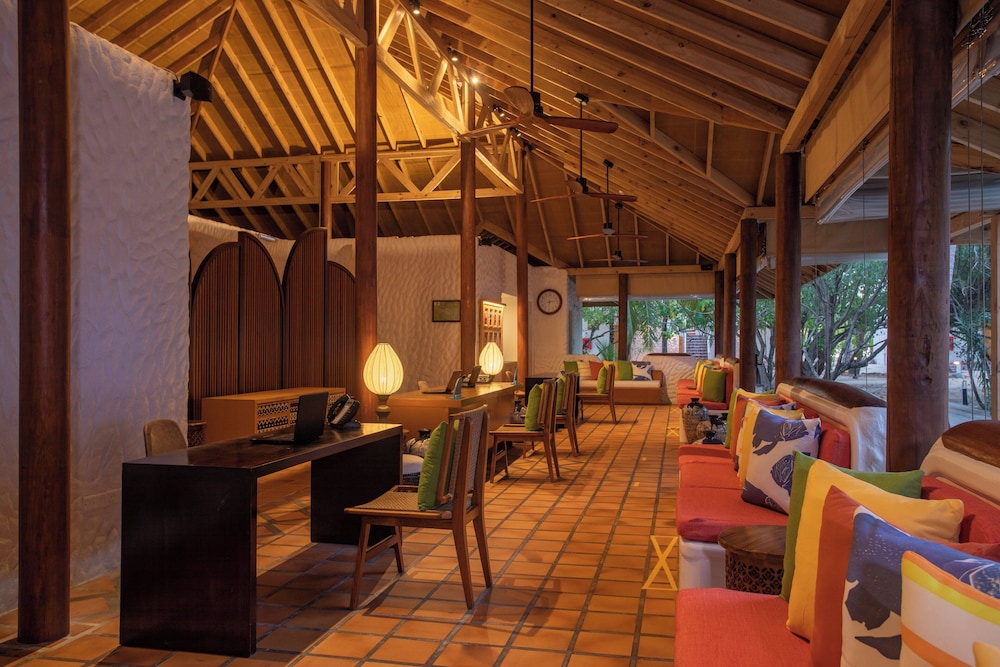 Cinnamon Dhonveli Maldives 71/89