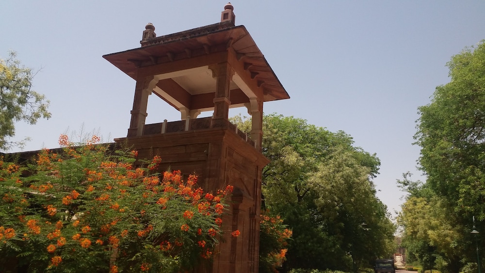 WelcomHeritage Bal Samand Lake Palace 41/47