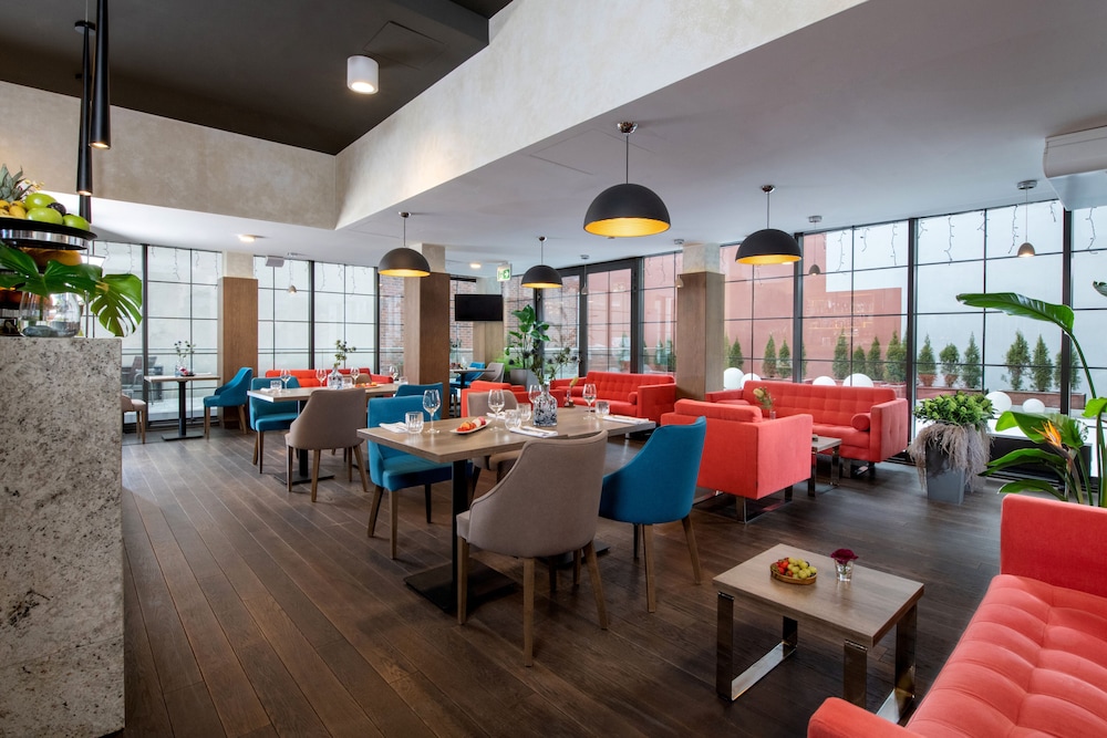 restaurant-cafeteria