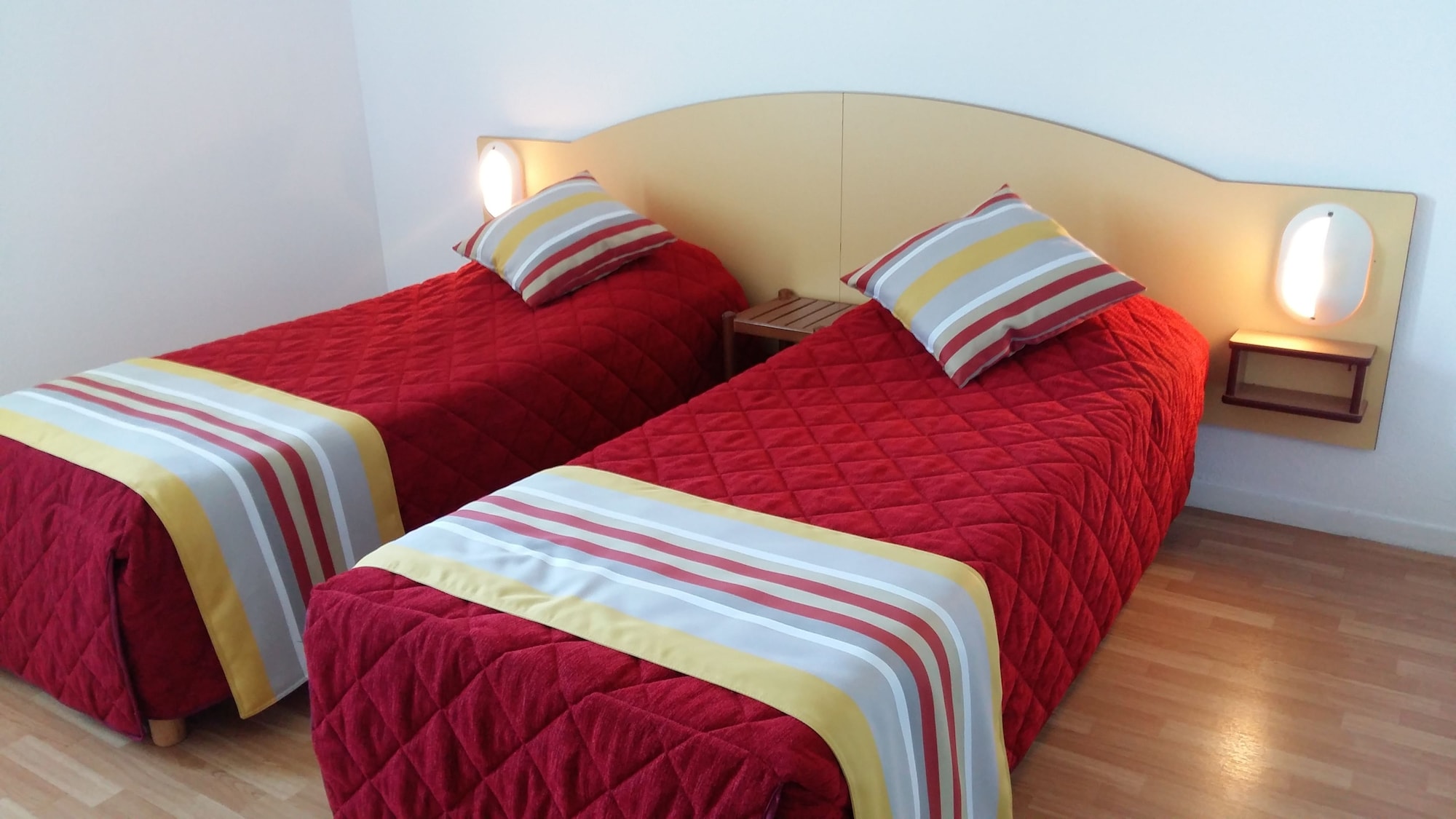 2 BEDROOMS, DUPLEX, APARTMENT