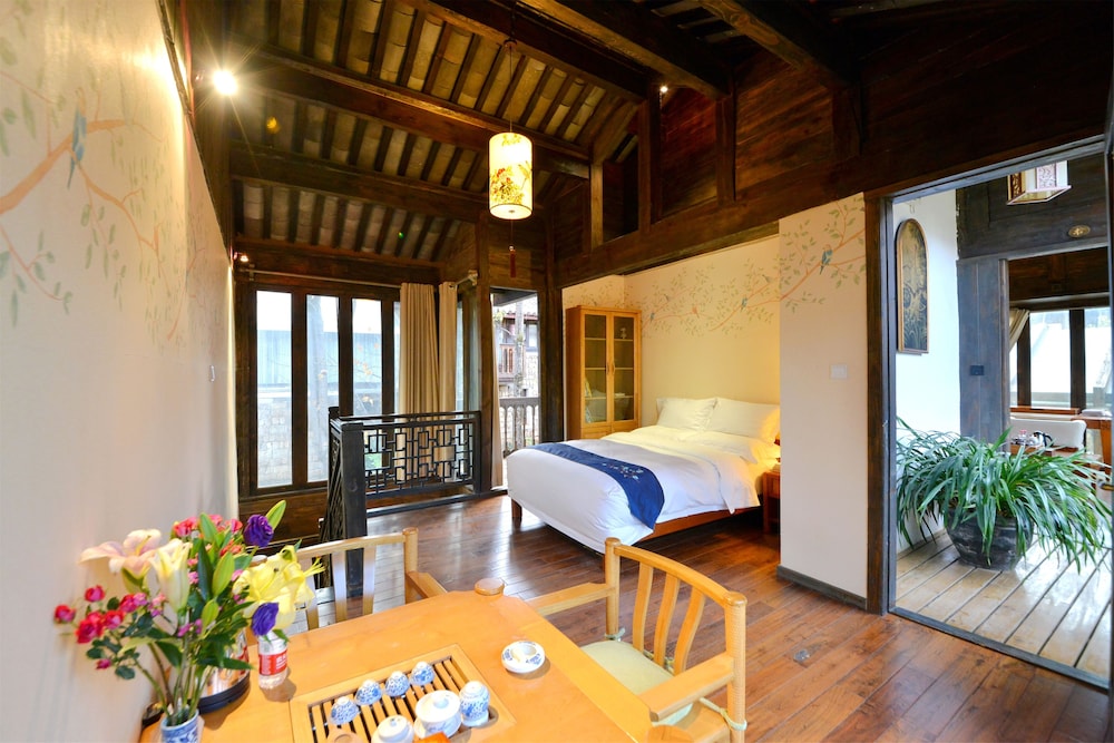 Lijiang Shuhe Youyiju Private Club 20/50