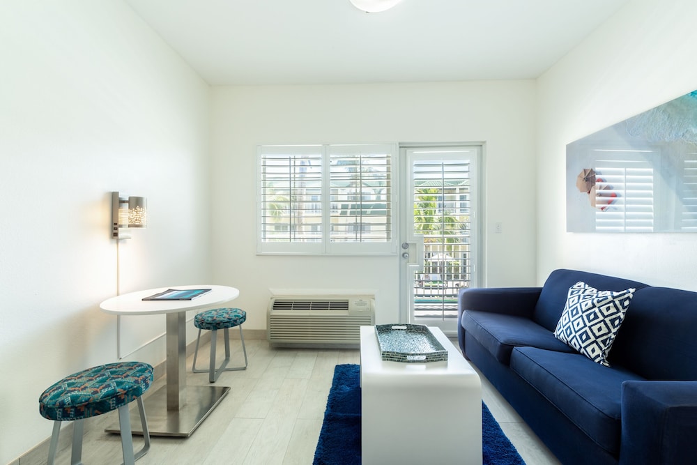 Ports of Call Resort 30/50