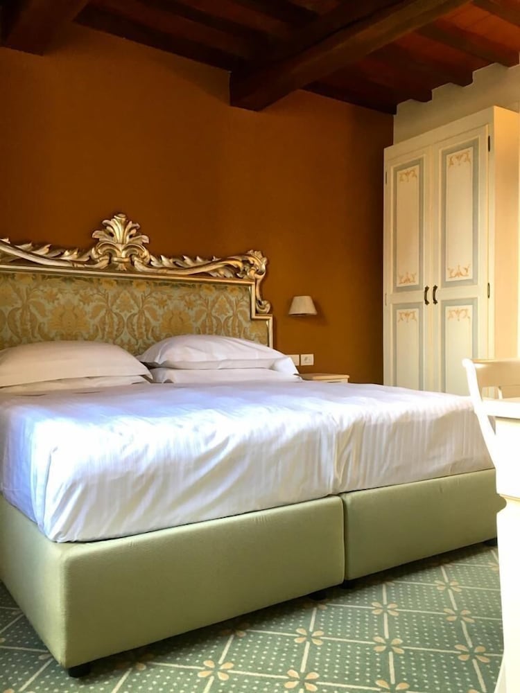 VIlla San Lucchese 20/56