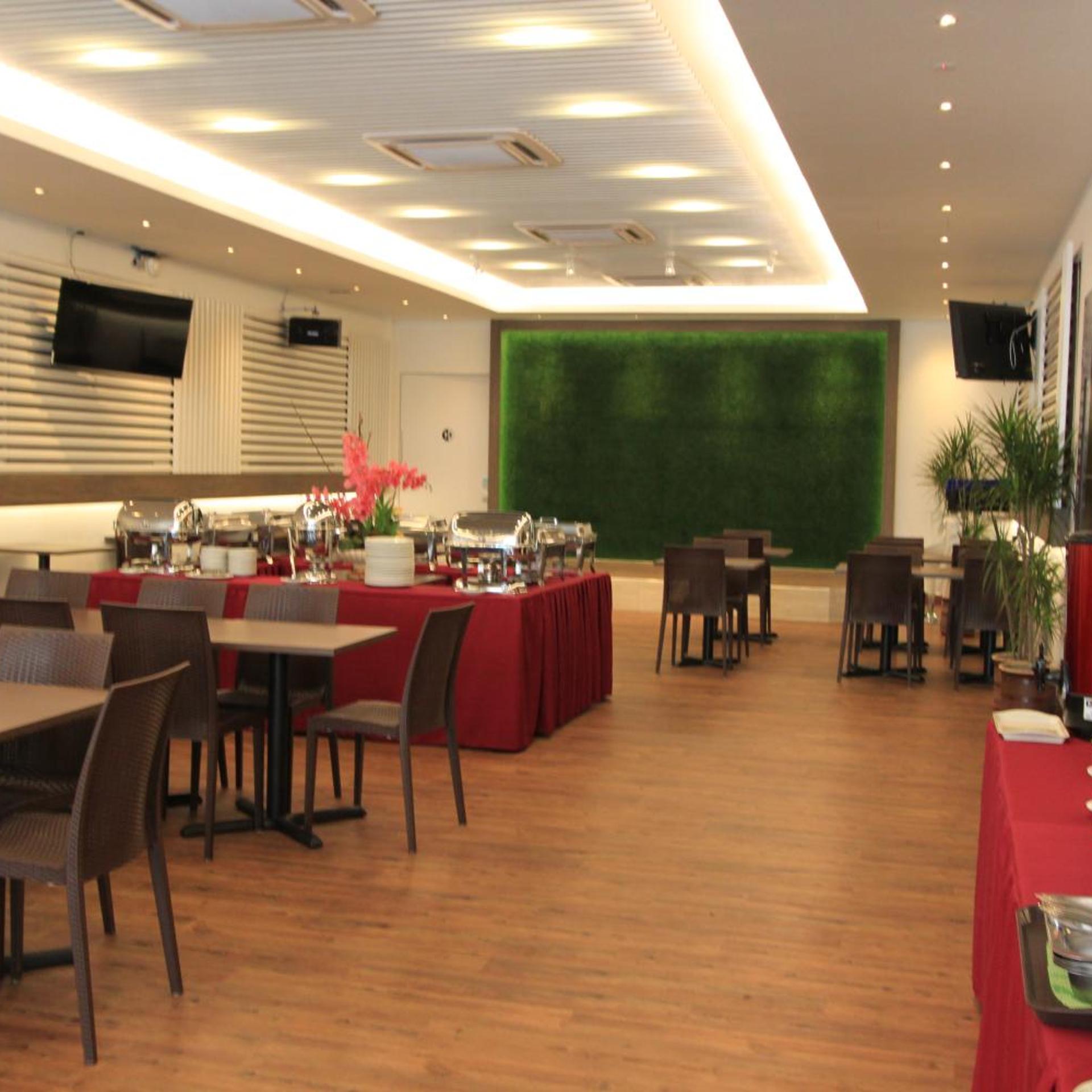 Molek Garden Hotel 40/58