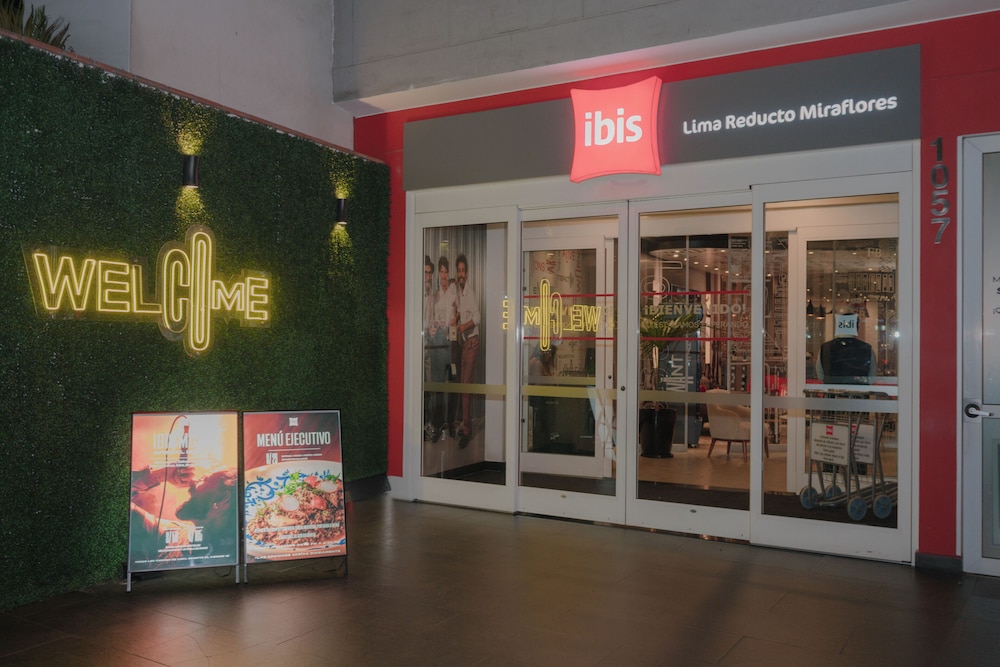 Ibis Lima Reducto Miraflores 9/50