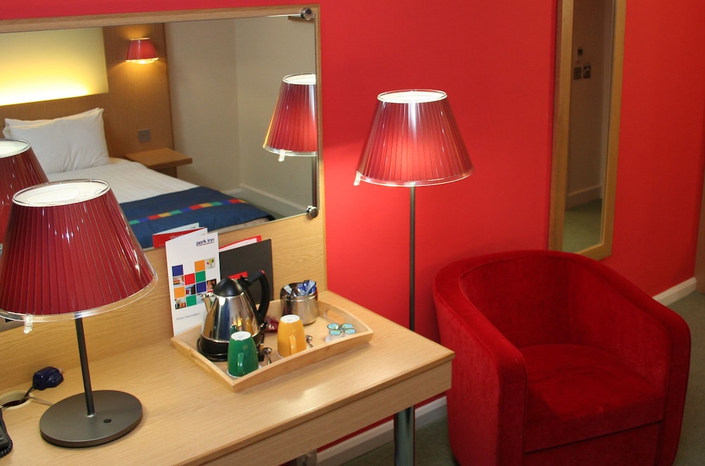 Park Inn By Radisson Cardiff City Centre 50/52