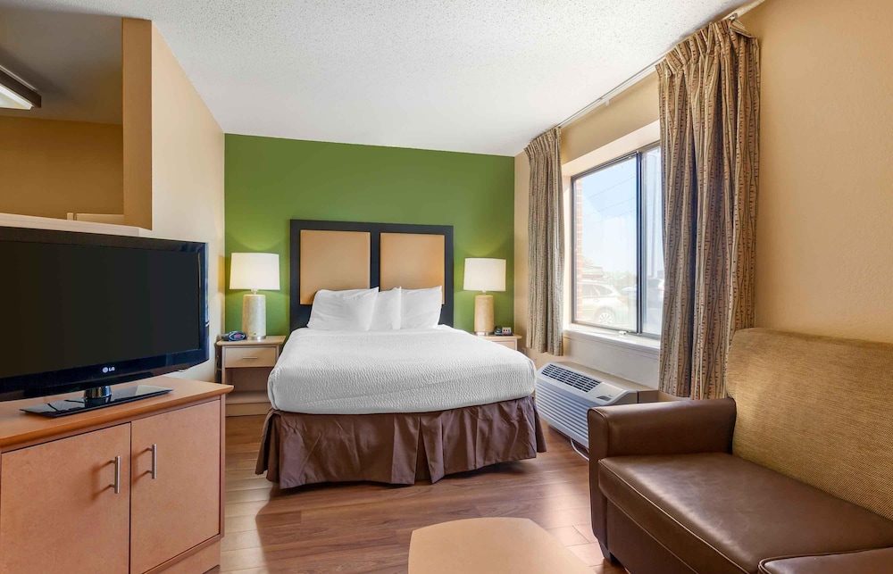 Extended Stay America - Madison - Old Sauk Rd. 18/48