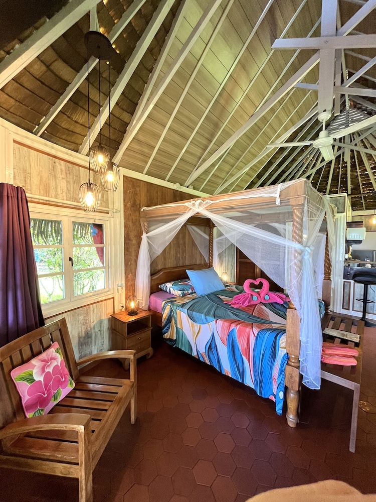 Linareva Moorea Beach Resort 19/50