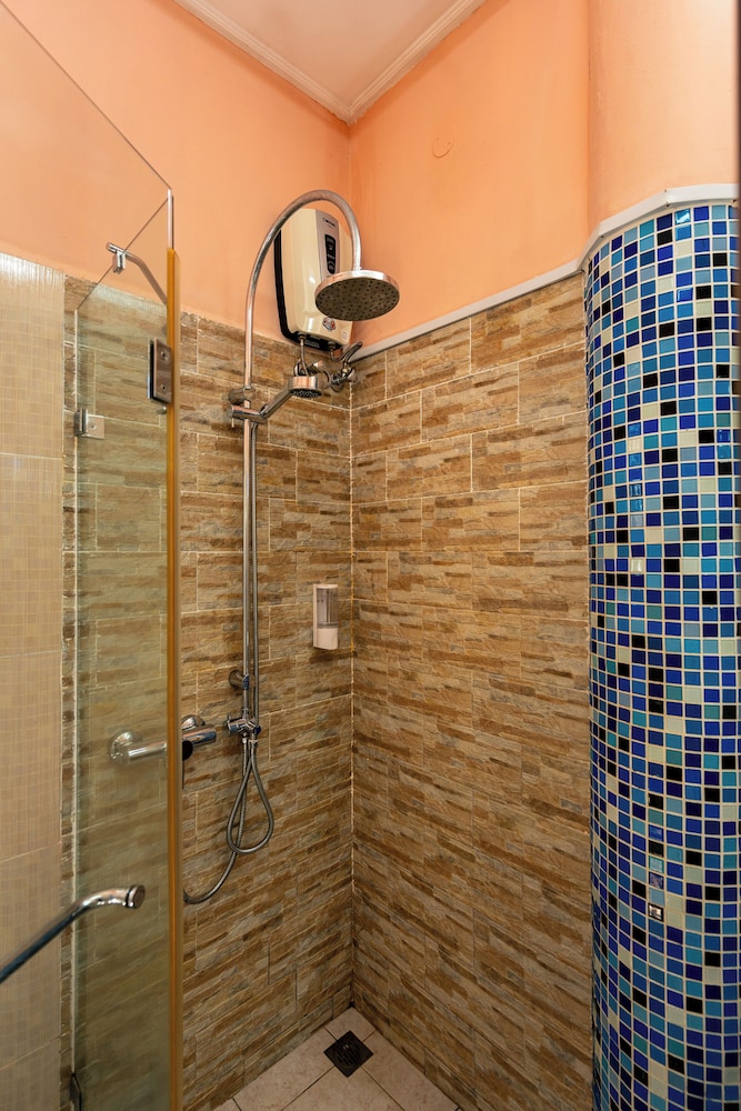 Glacis Heights Villa 50/50