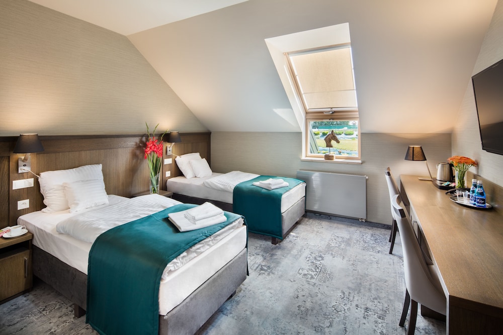 ECONOMY, DOUBLE BED