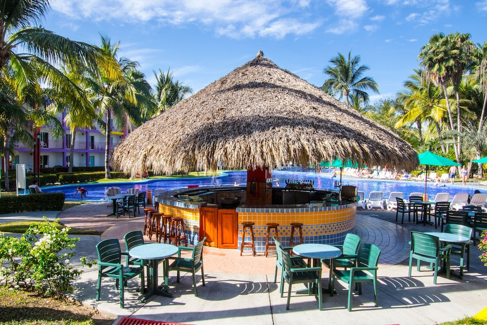 Grand Decameron Complex Bucerias A Trademark All Inclusive 70/76