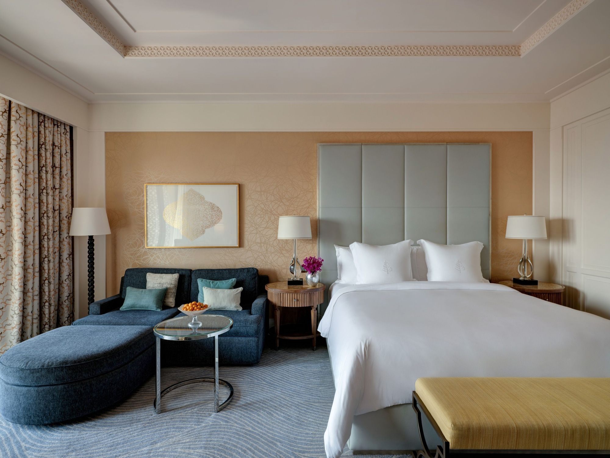 PREMIUM, KING BED, CITY SKYLINE VIEW