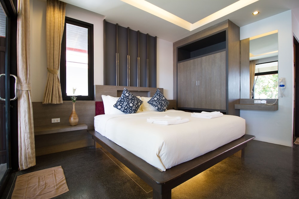 Koh Chang Grand View Resort 24/74