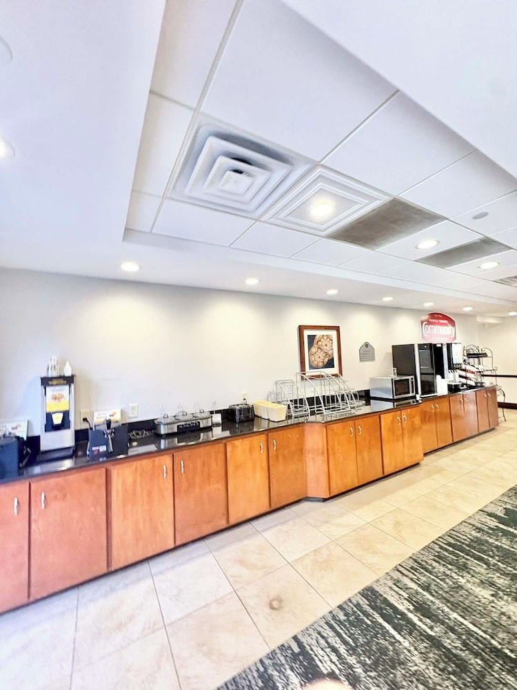 Wingate By Wyndham Houma LA 8/53