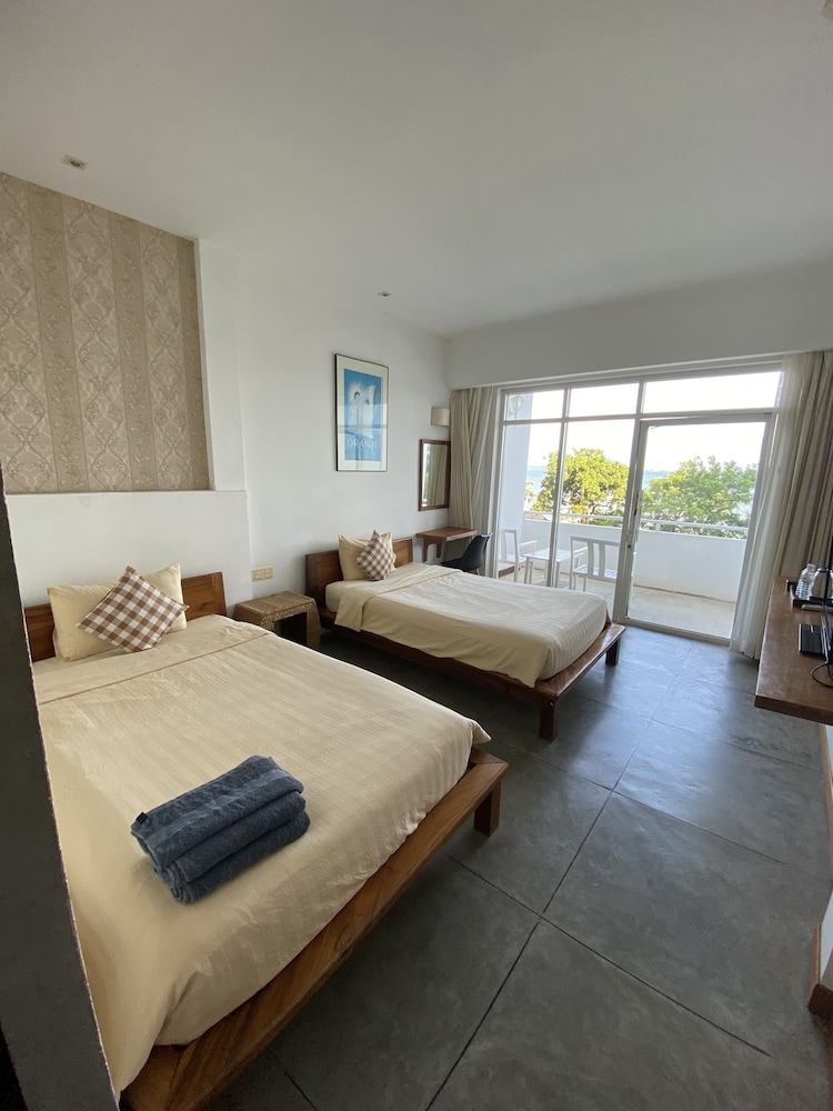Saravoan Hotel Kep 40/65