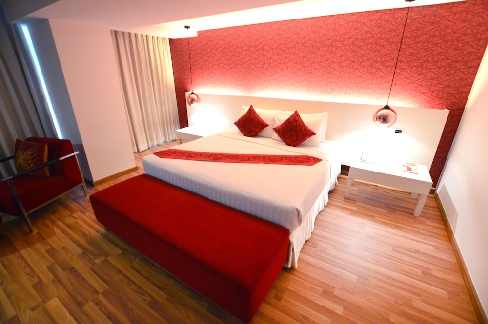 I Residence Hotel Silom 14/67