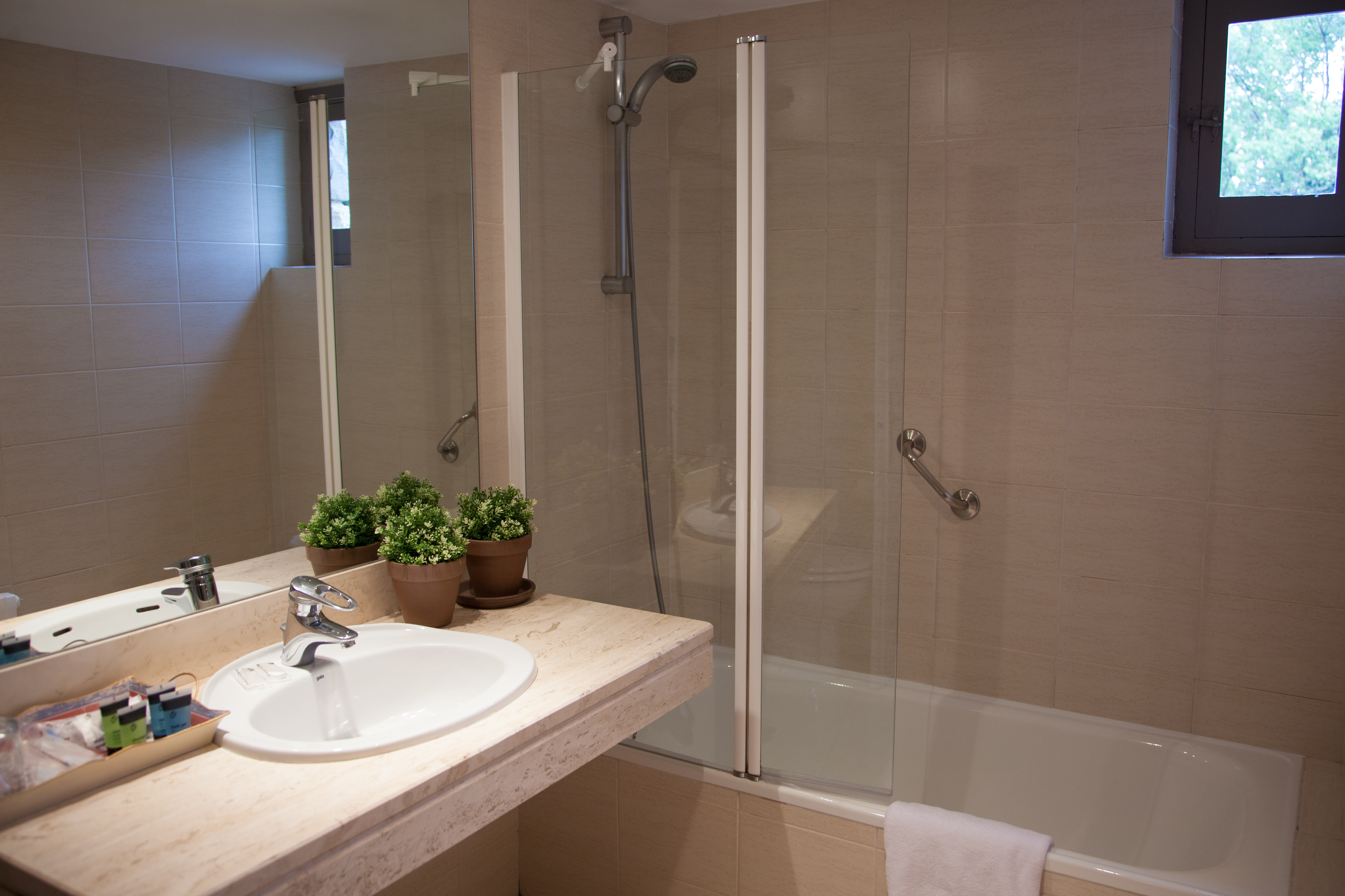 غرفة قياسية ثلاثية، Hotel Luze El Toro 2/3
