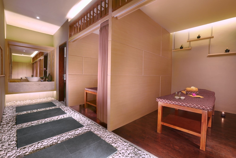 Aston Bojonegoro City Hotel 17/35