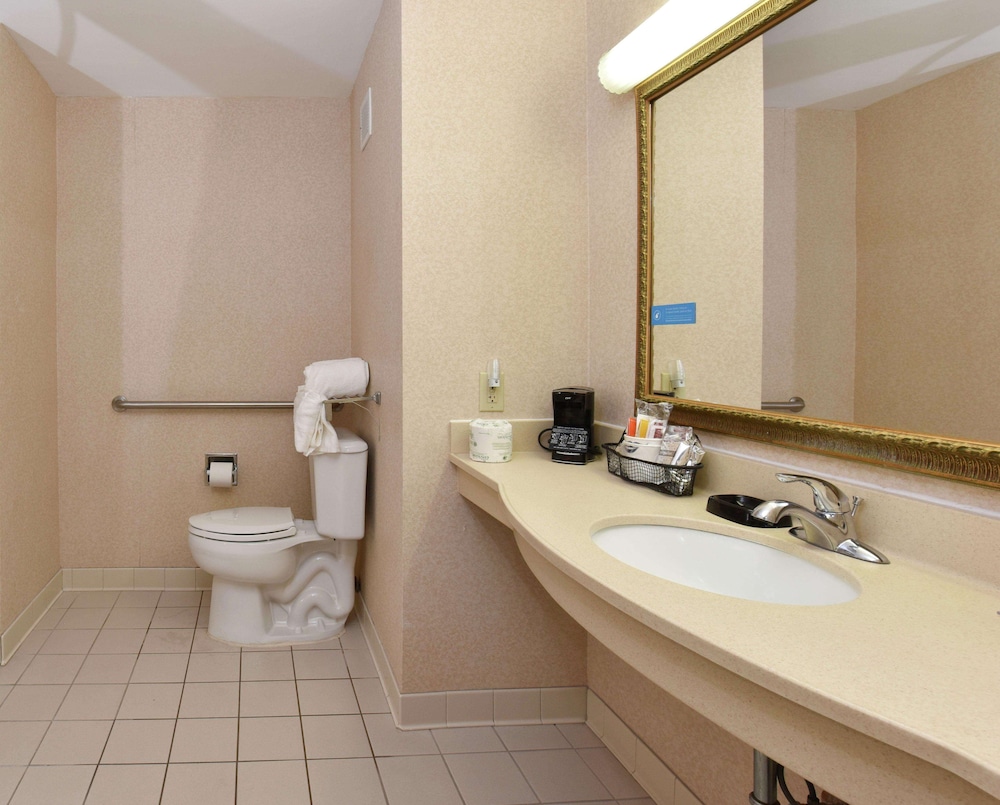 Hampton Inn Selma 23/42